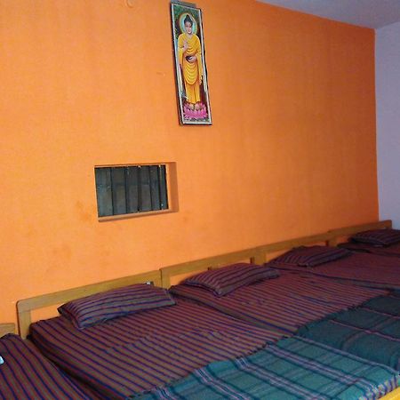 Rahul Buddha Guest House Bodh Gaya Exterior photo